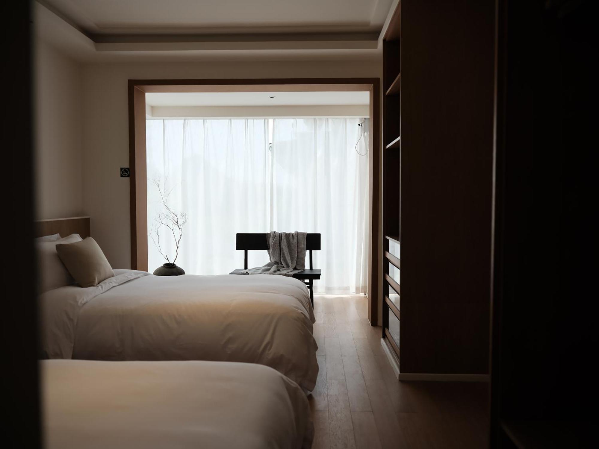 Guilin Bonjour Boutique Hotel- Free Pick Up Service Over 3 Nights Стая снимка
